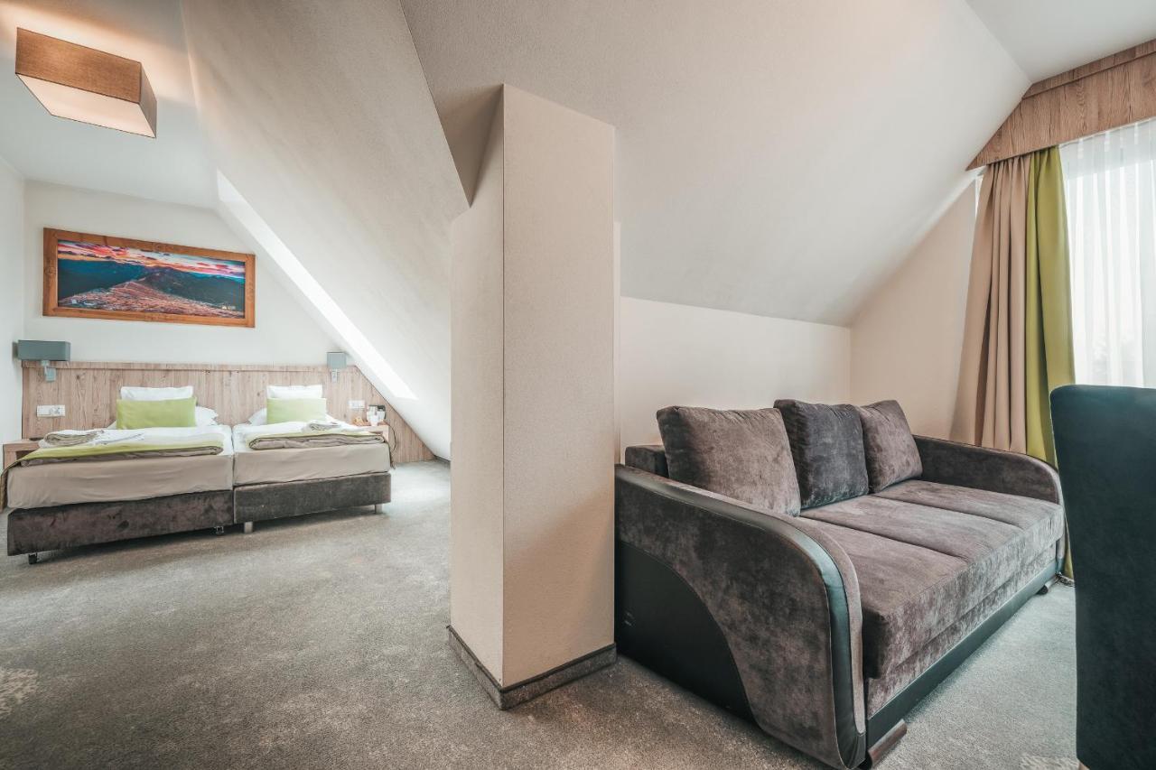 Grand Tatry - Miejsce Na Wyjatkowy Pobyt Dla Ciebie I Twojej Rodziny! - Sauna I Jacuzzi Wliczone W Cene Pobytu -10 Minut Pieszo Od Term Bania Бялка-Татшанська Екстер'єр фото